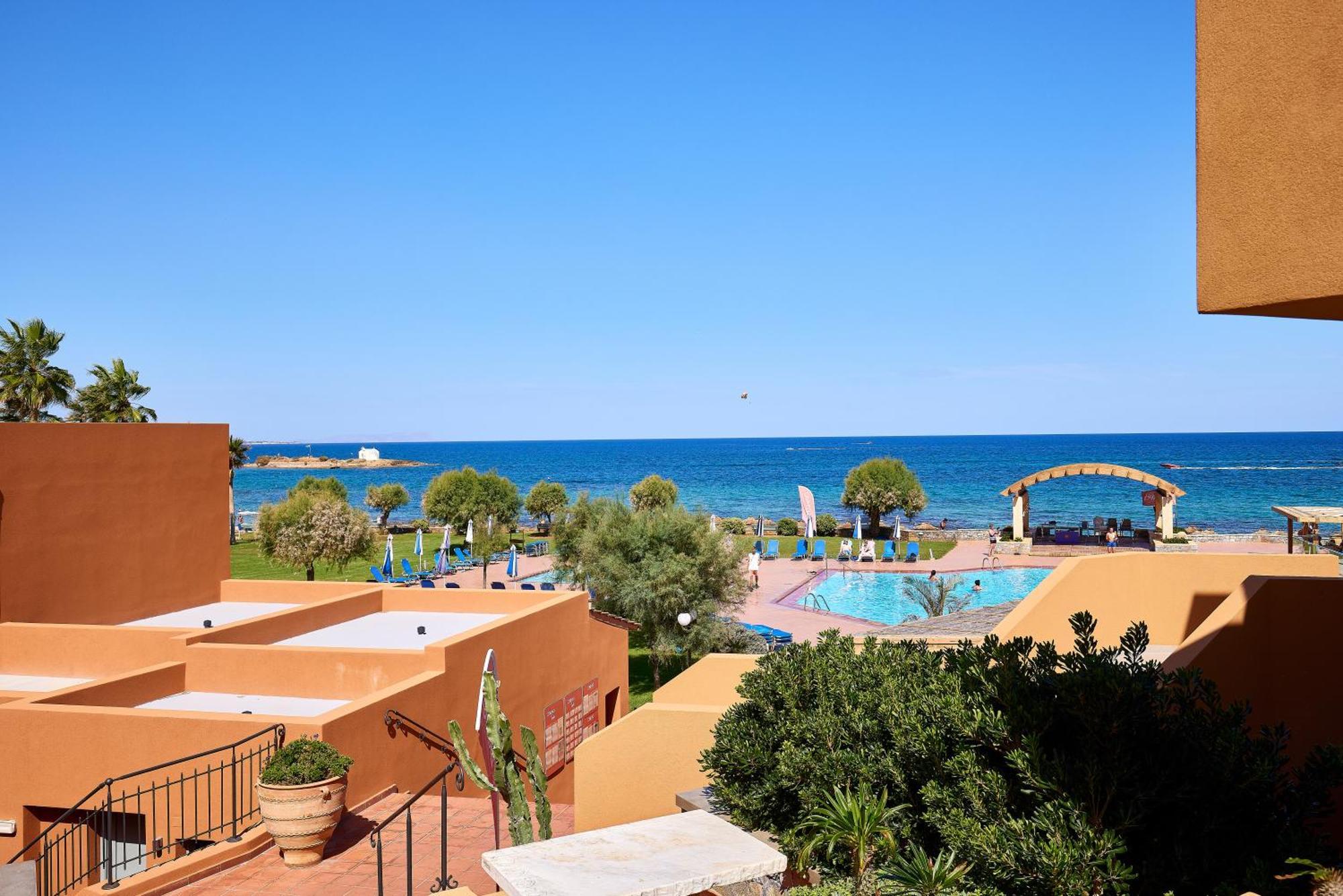 Sirens Beach & Village Mália Exterior foto